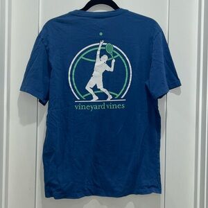 Men’s Vineyard Vines Tennis tshirt